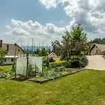 Apartment Peaceful With Terrace Near & Free Parking *