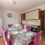 Apartment Peaceful With Terrace Near & Free Parking Bled