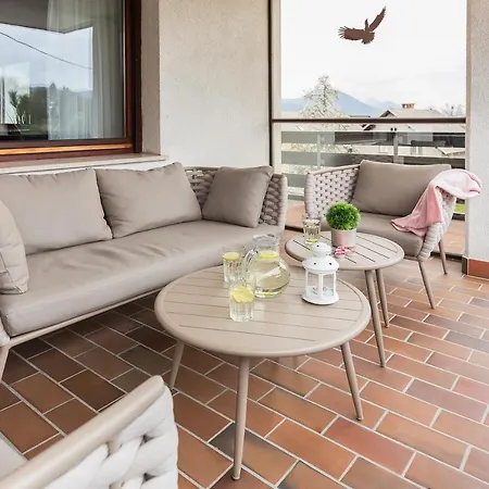 Apartmán Valy - Free Bikes, Relaxing Terrace & Near *