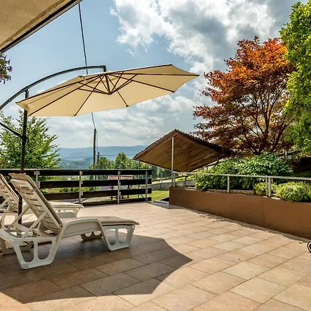 Valy - Relaxing Terrace & Near Apartma