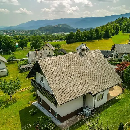 Apartmán Valy - Free Bikes, Relaxing Terrace & Near