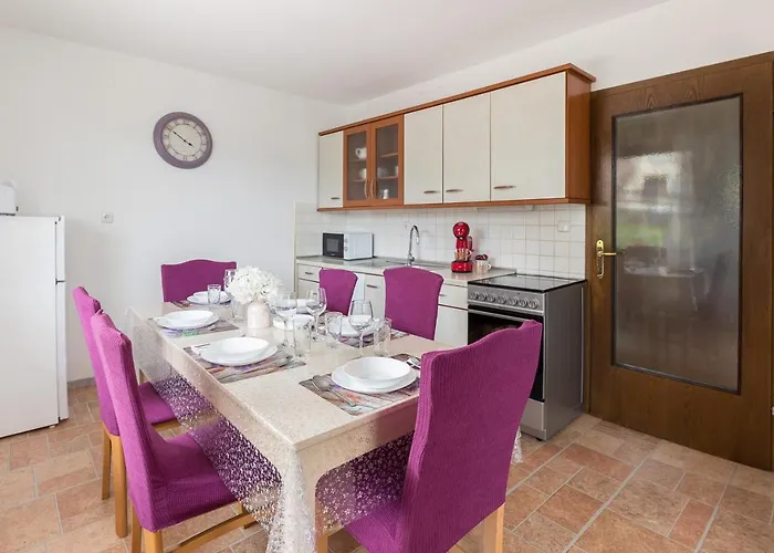 Valy - Relaxing Terrace & Near Bled